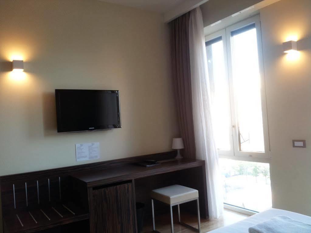 Ih Hotels Milano Centrale Guest House Екстер'єр фото