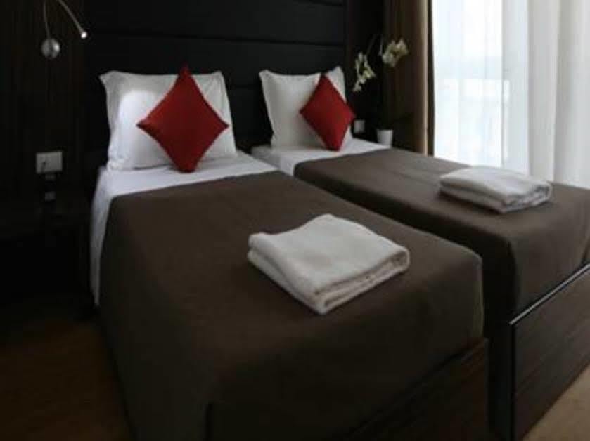 Ih Hotels Milano Centrale Guest House Екстер'єр фото
